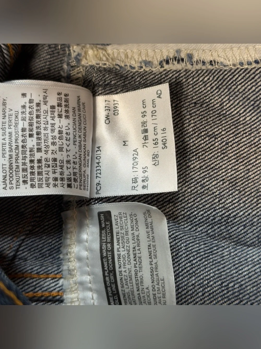 Levi's Men's 72334 Denim Trucker Jacket Size M Medium Dark Wash Red Tab⁠ - Picture 4 of 9